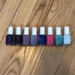 {Essie}